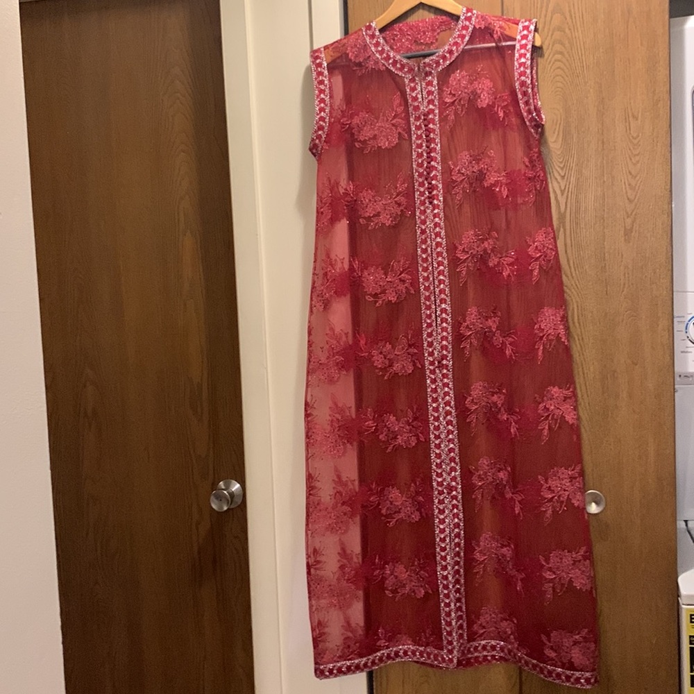 Women’s Burgundy 2 Piece Abaya(measurements in photos) - Picture 6 of 11